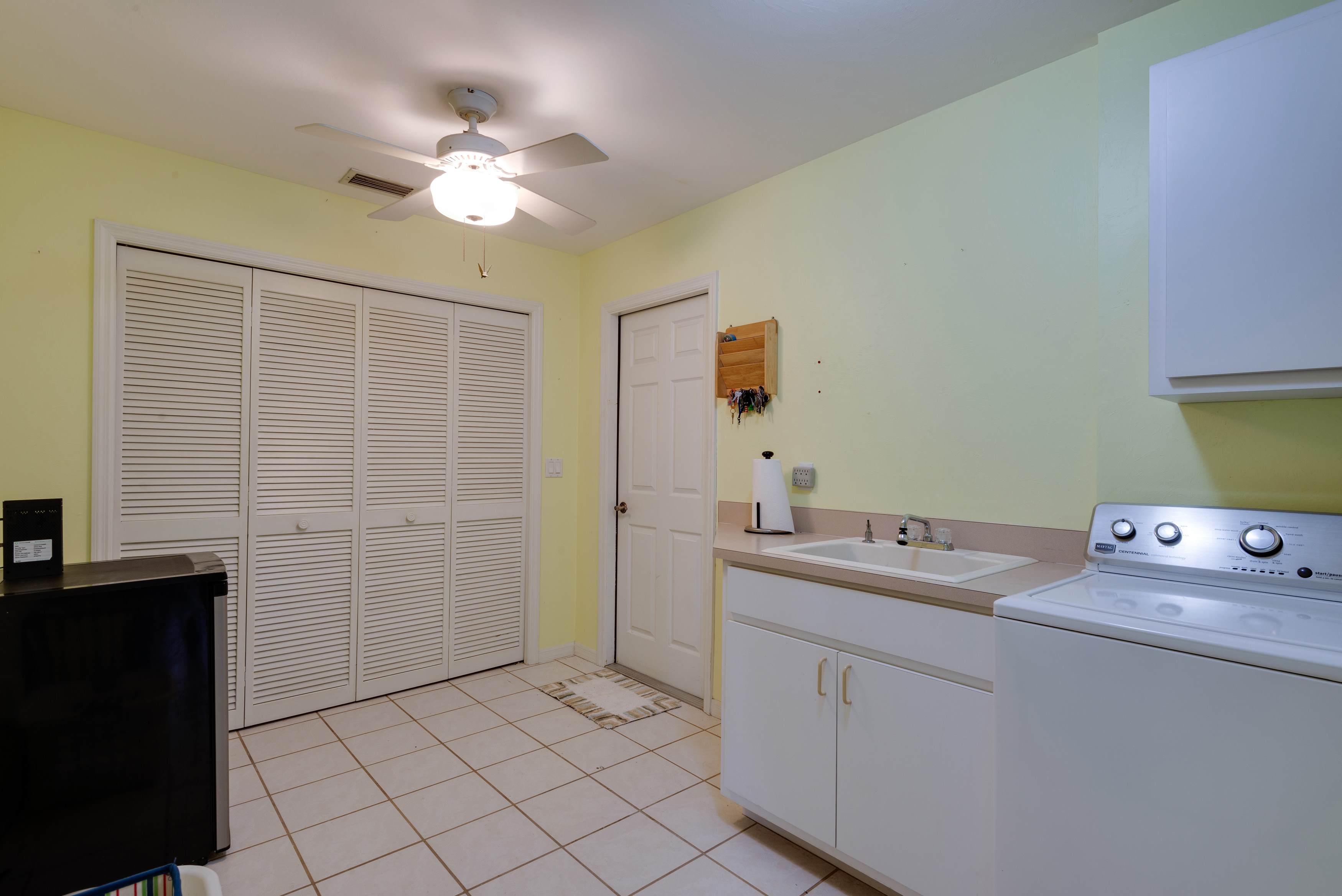 2304 SE 2nd St, Cape Coral, FL 33990