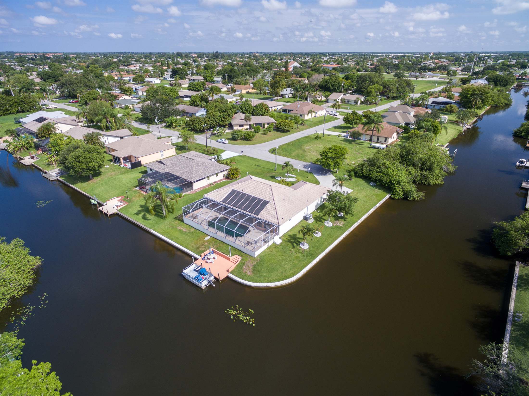 2304 SE 2nd St, Cape Coral, FL 33990