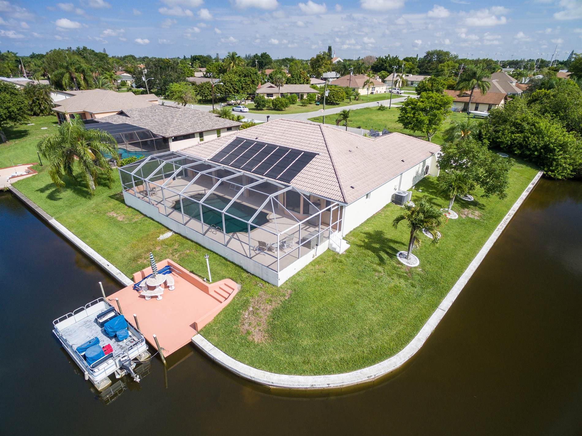 2304 SE 2nd St, Cape Coral, FL 33990