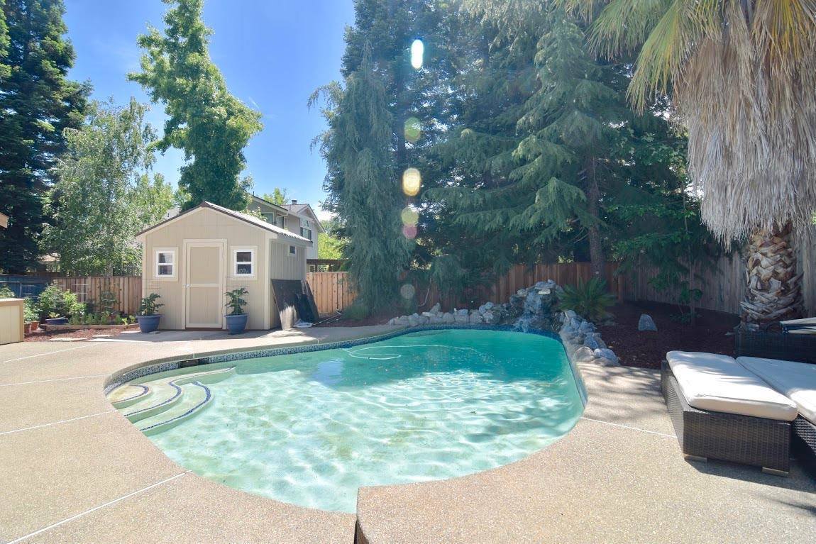 2517 Country Club Drive, Cameron Park, CA 95682