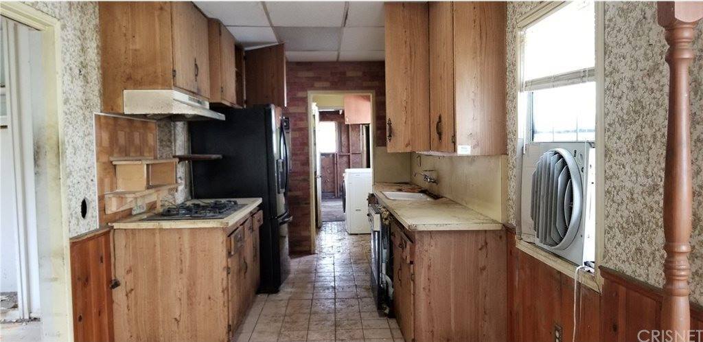 13965 Hubbard Street, Sylmar, CA 91342