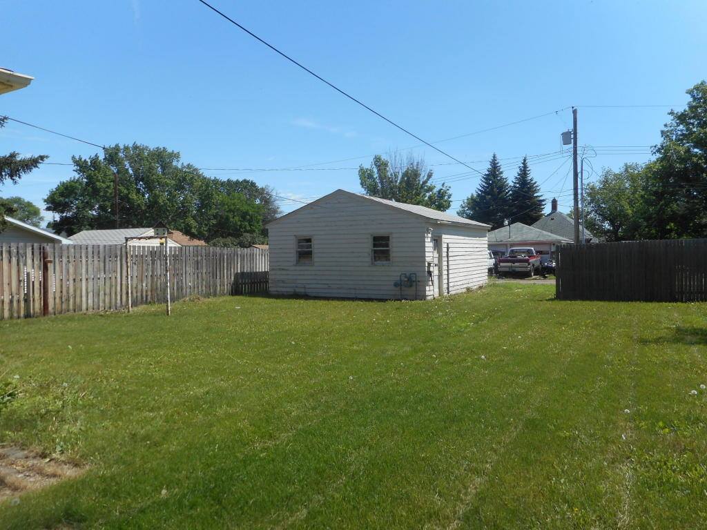 420 5th Ave West, Williston, ND 58801