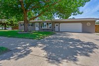 2324 8th St NW, Minot, ND 58703