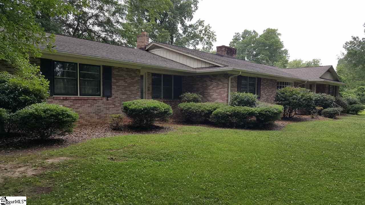 106 Ansel, Clinton, SC 29325