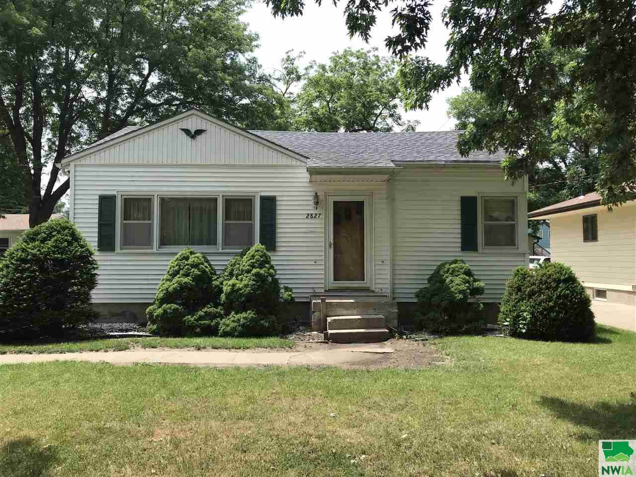 2827 S Coral St., Sioux City, IA 51106