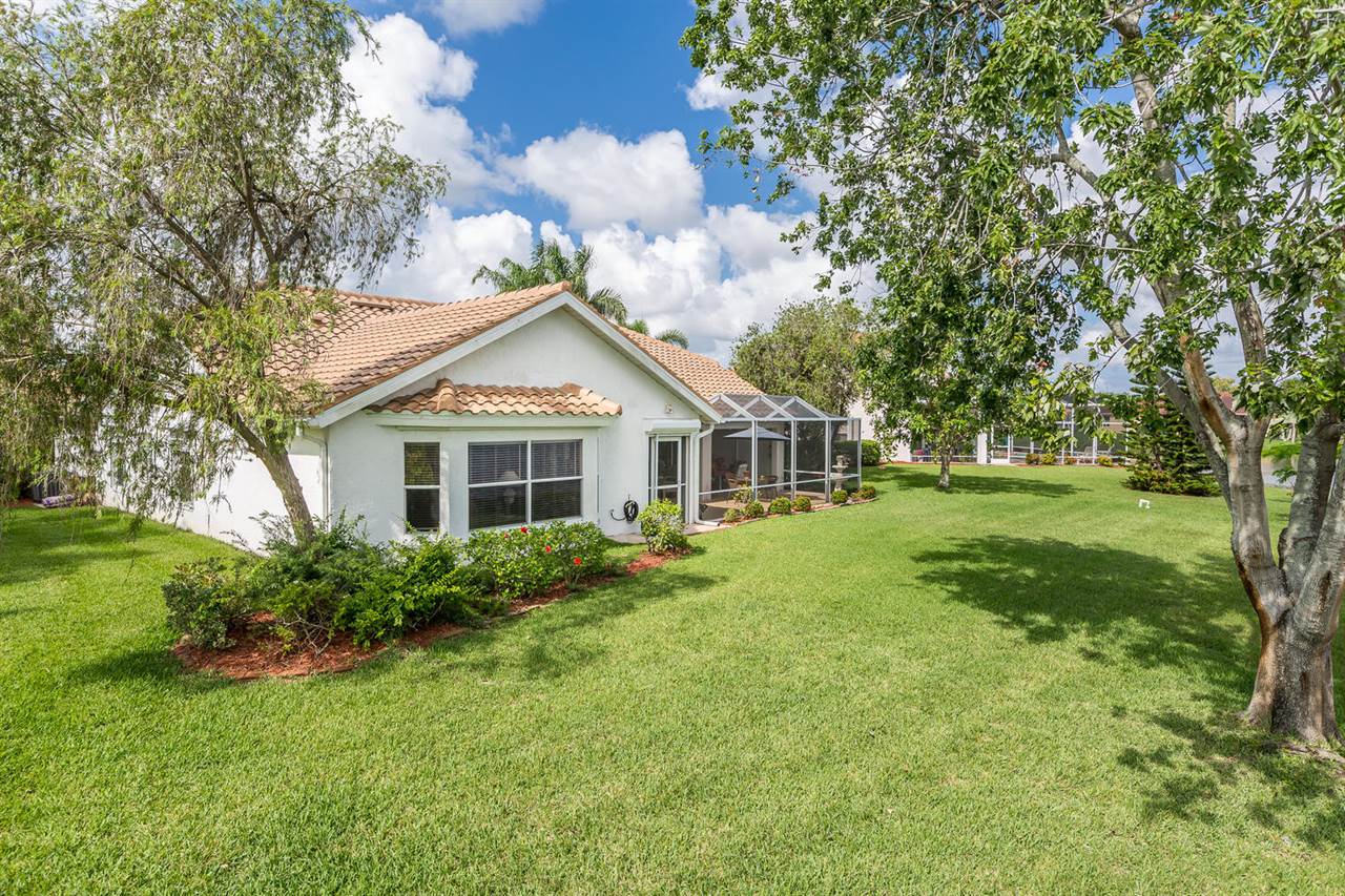 8171 Chatsworth Ct, Fort Myers, FL 33912