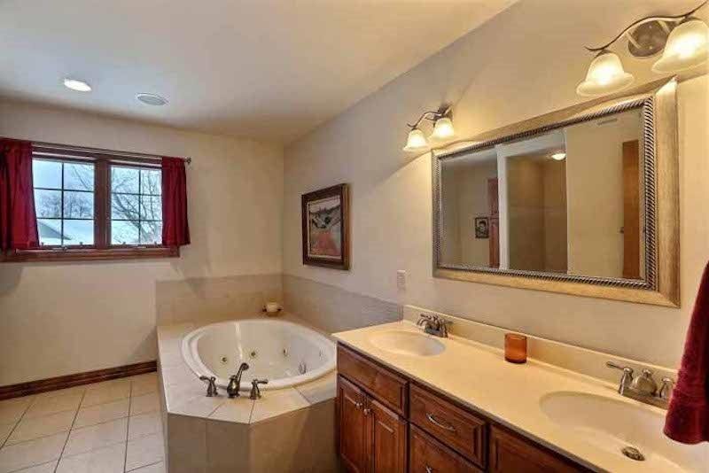 216 Tuzigoot Lane, Wausau, WI 54403