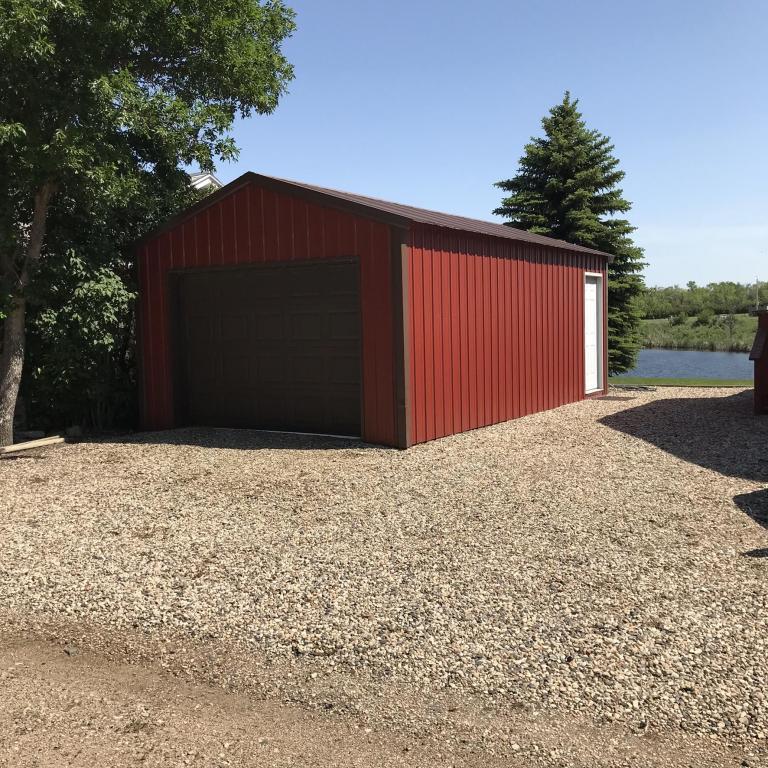 110 Blacktail Dr, Williston, ND 58801