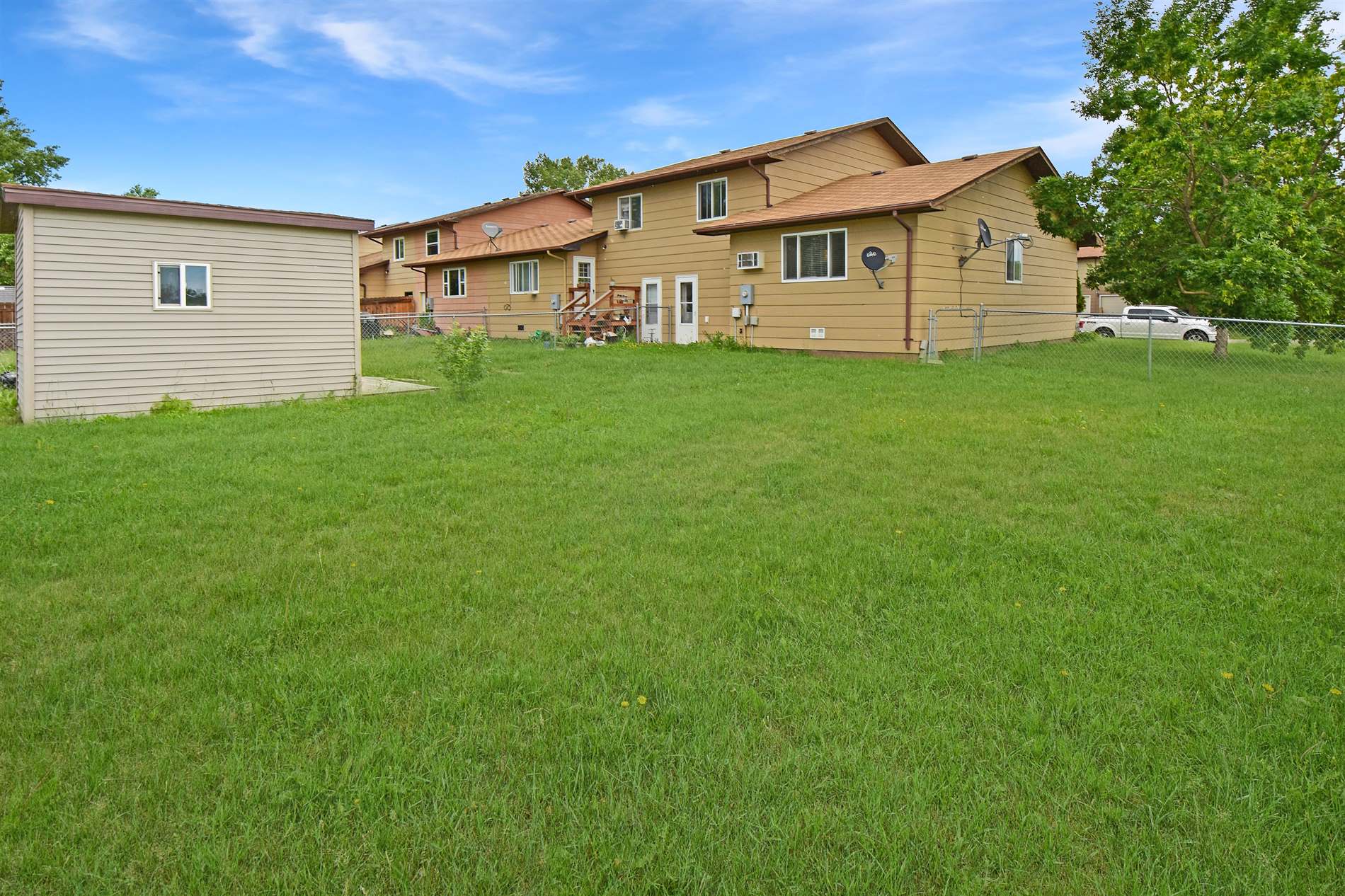 2 Stemen Dr, Burlington, ND 58722