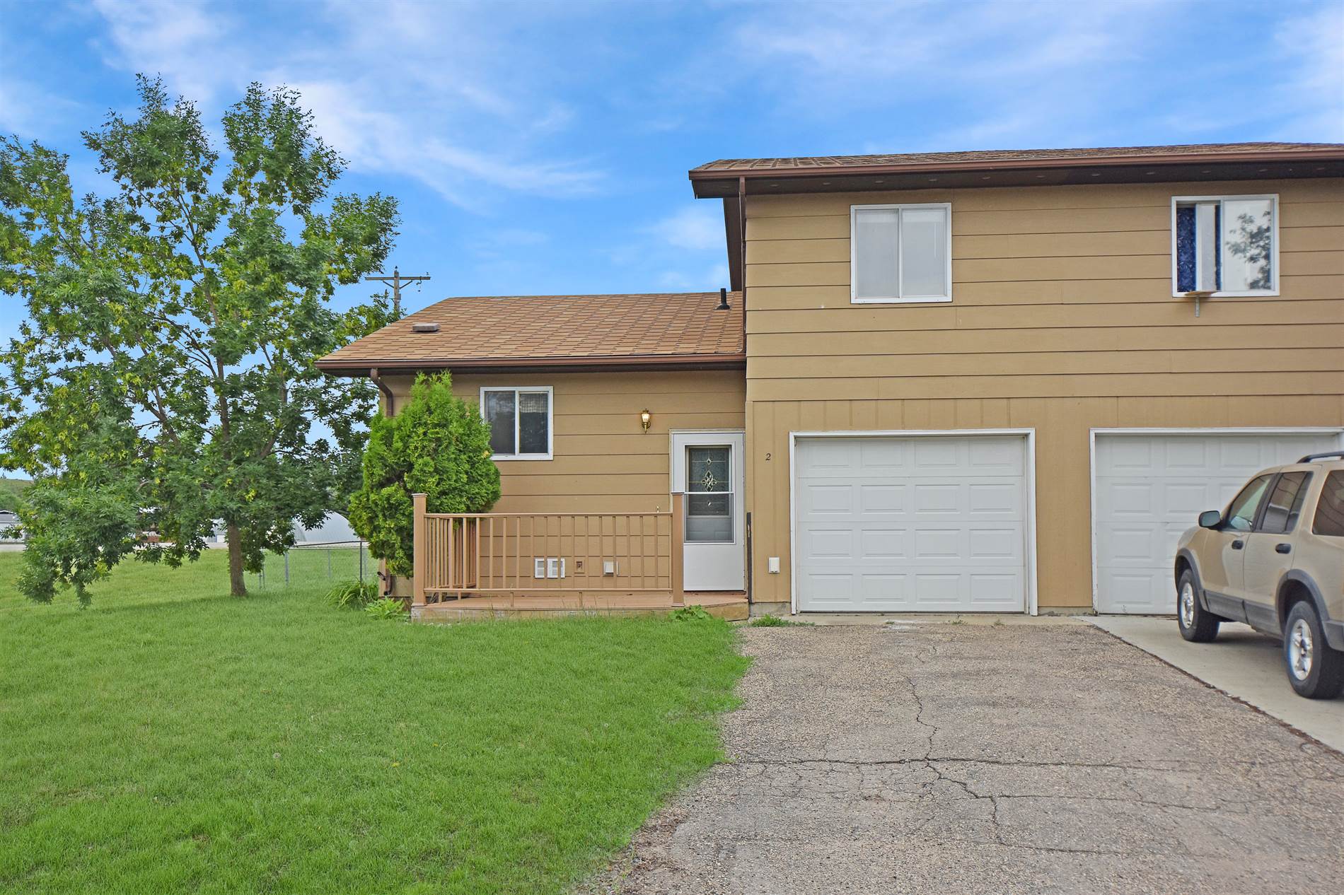 2 Stemen Dr, Burlington, ND 58722