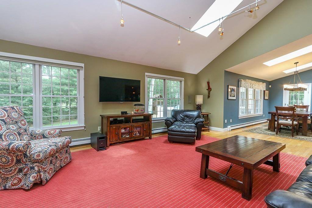 35 Berkshire St, Norfolk, MA 02056