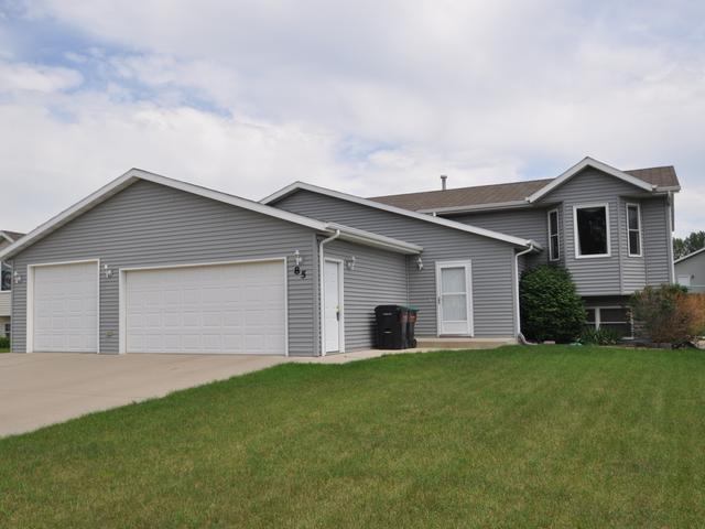 85 Weir Dr, Lincoln, ND 58504