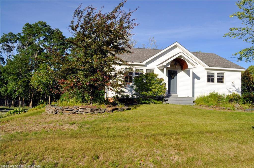 22 Thompson Rd, Veazie, ME 04401