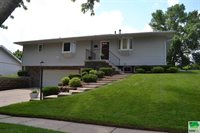 3731 Mohave Dr, Sioux City, IA 51104