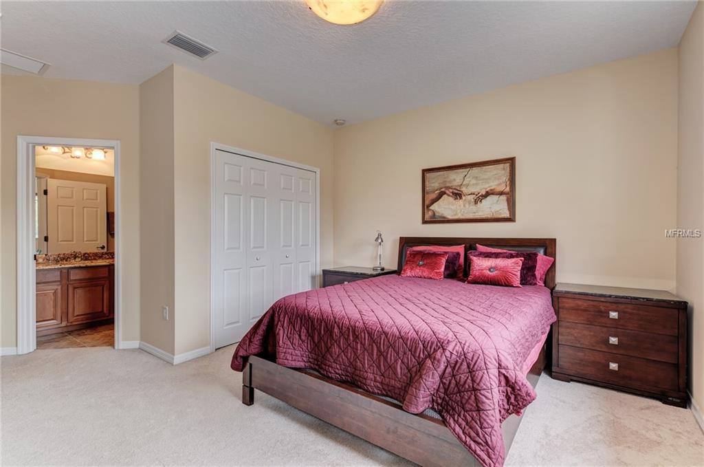 8225 Santa Rosa Court, Sarasota, FL 34243