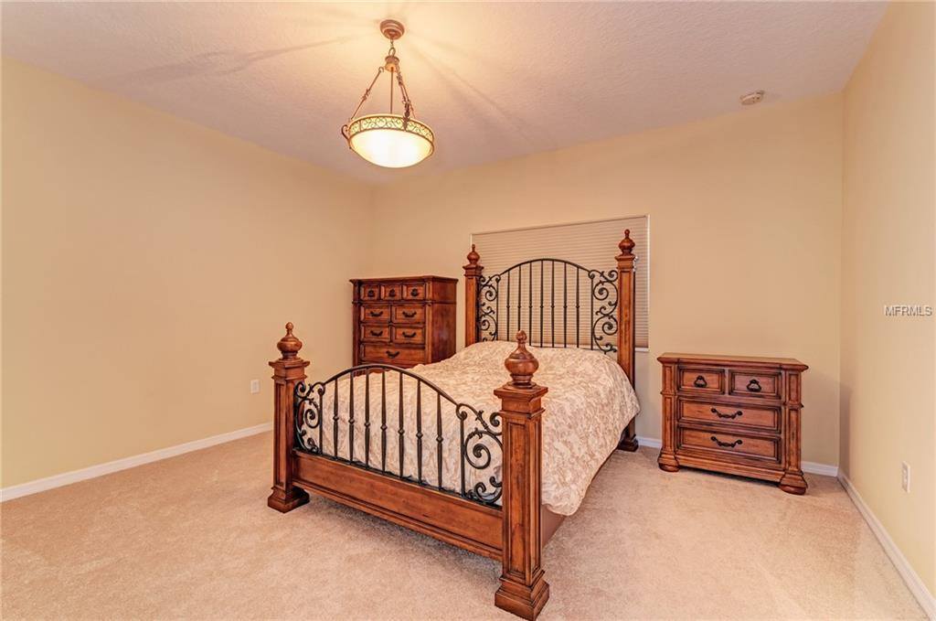 8225 Santa Rosa Court, Sarasota, FL 34243