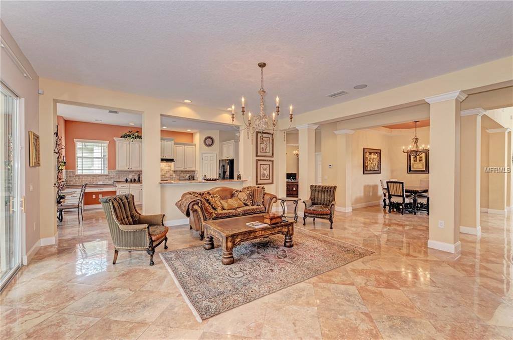 8225 Santa Rosa Court, Sarasota, FL 34243