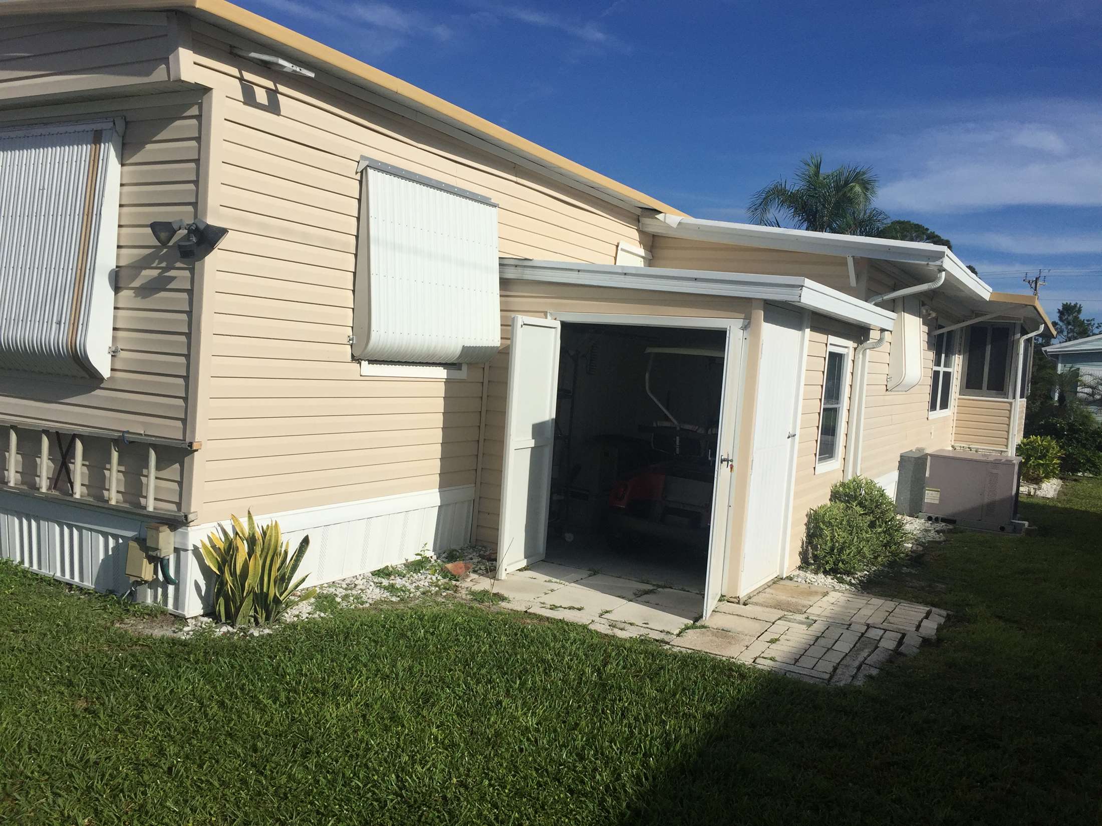 138 Conestoga Trl, North Fort Myers, FL 33917