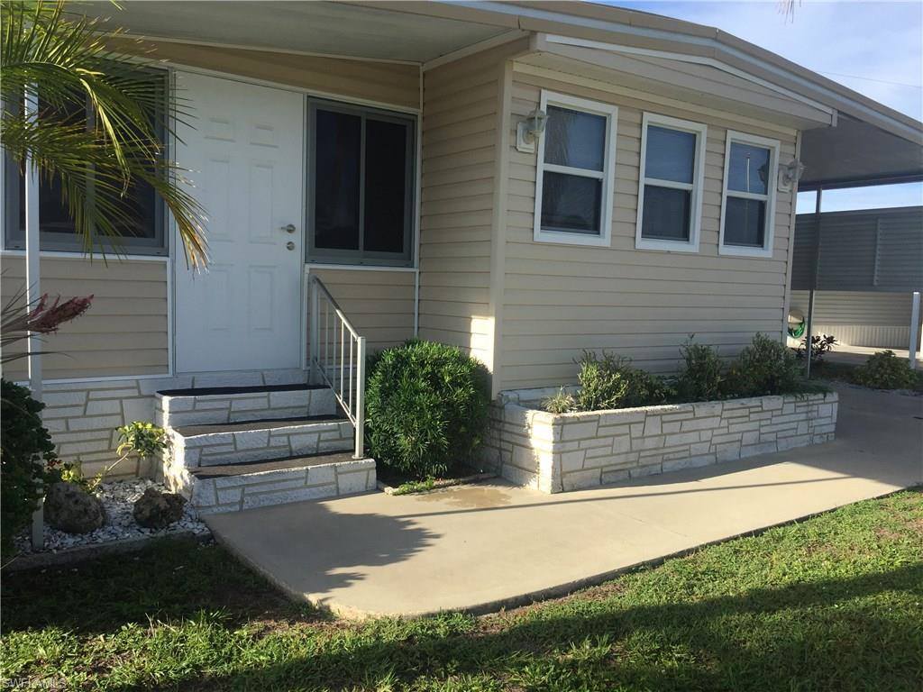 138 Conestoga Trl, North Fort Myers, FL 33917