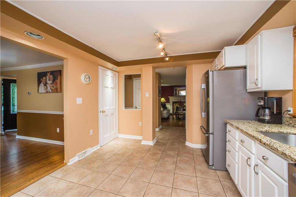 2341 Southwood Drive, Upper Saint Clair, PA 15241