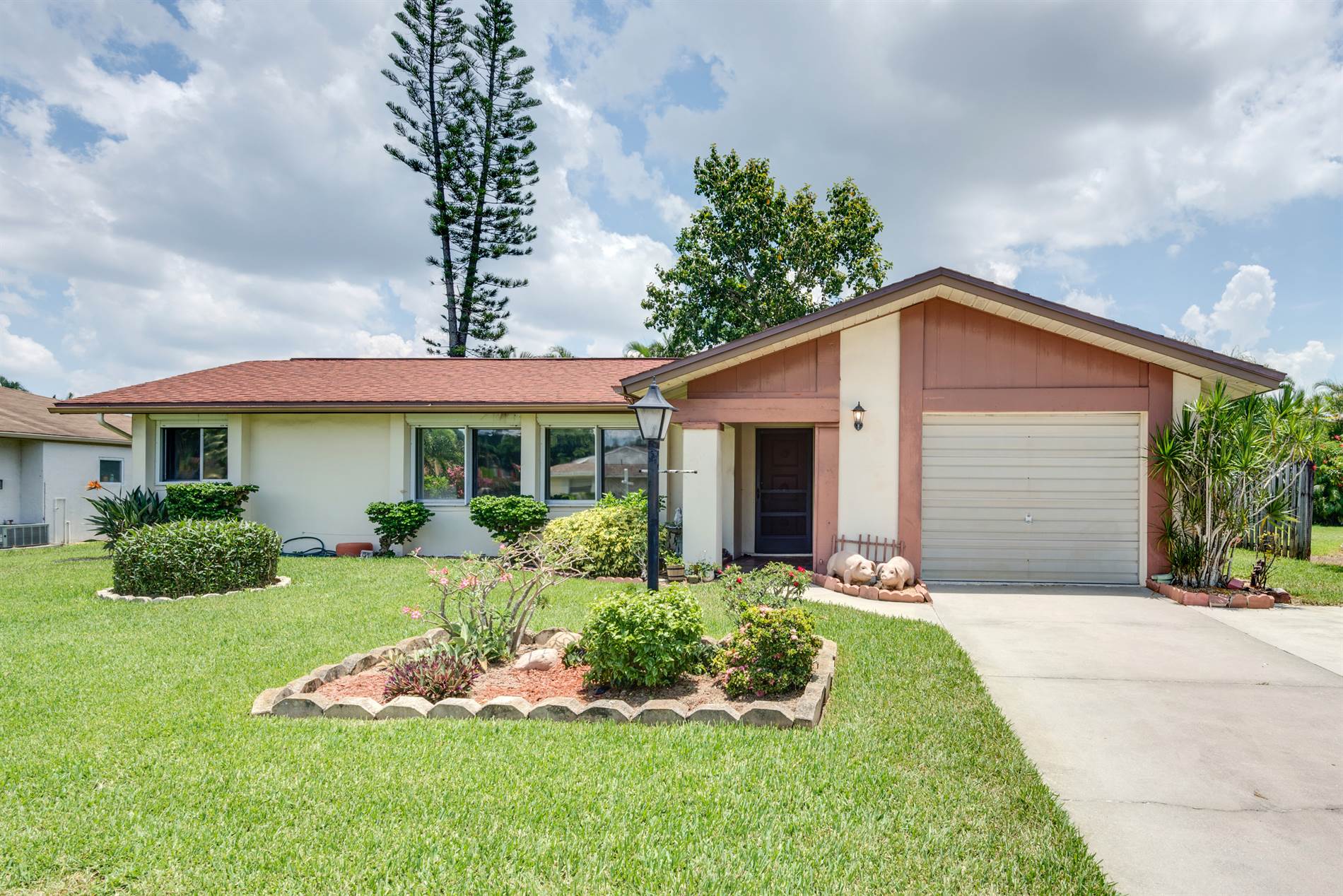 6419 Furman Blvd, Fort Myers, FL 33919