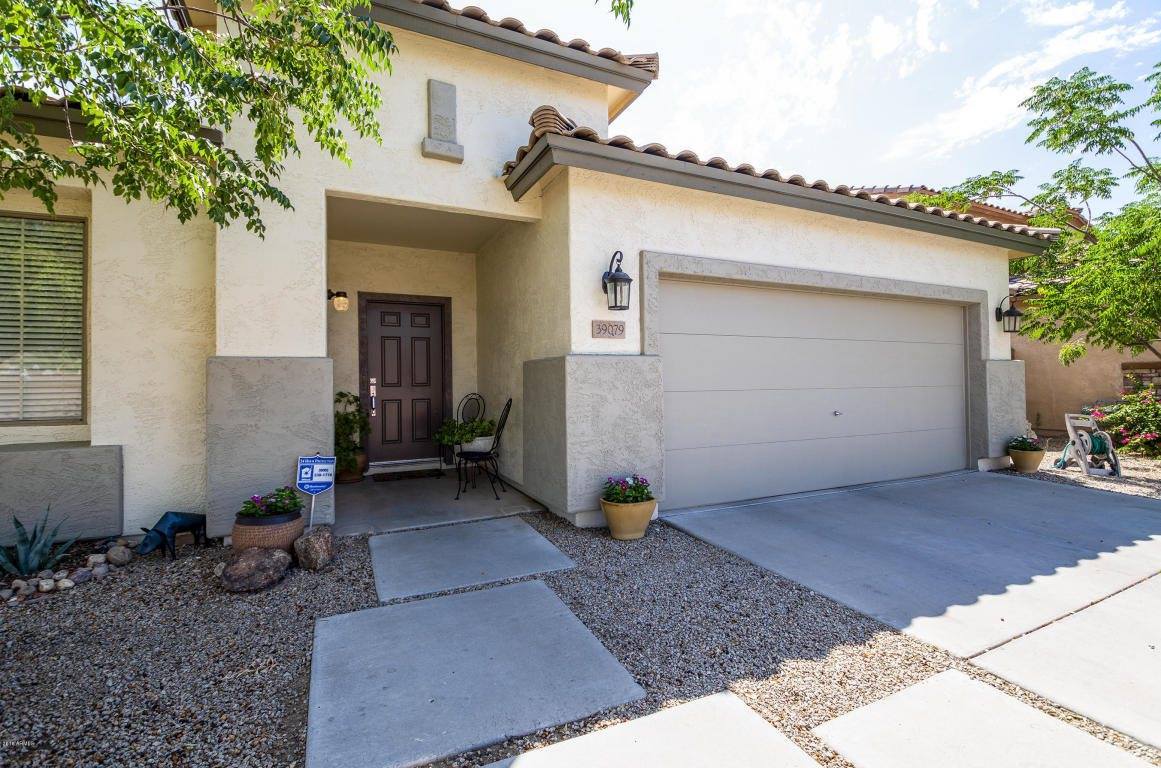 39079 North Luke Lane, San Tan Valley, AZ 85140