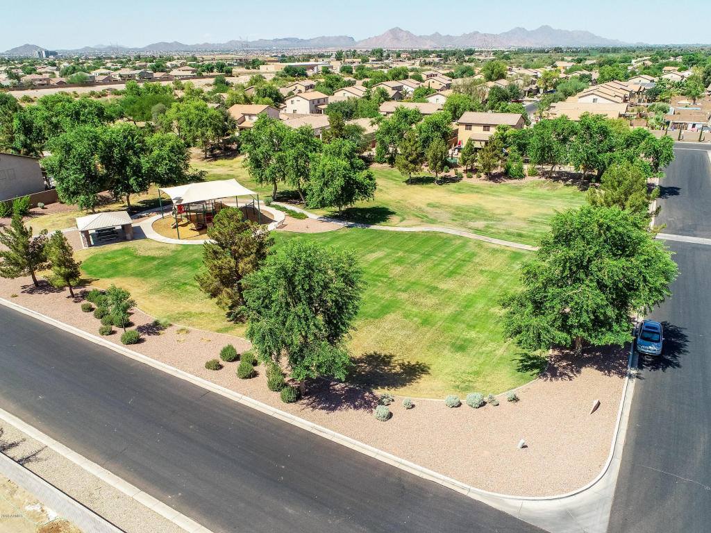 39079 North Luke Lane, San Tan Valley, AZ 85140