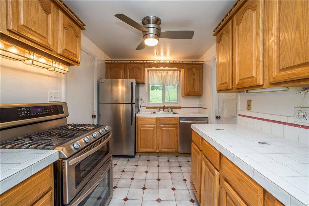 310 Howard Drive, Upper Saint Clair, PA 15241