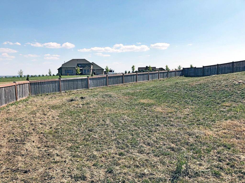 4914 Ridge Dr, Williston, ND 58801