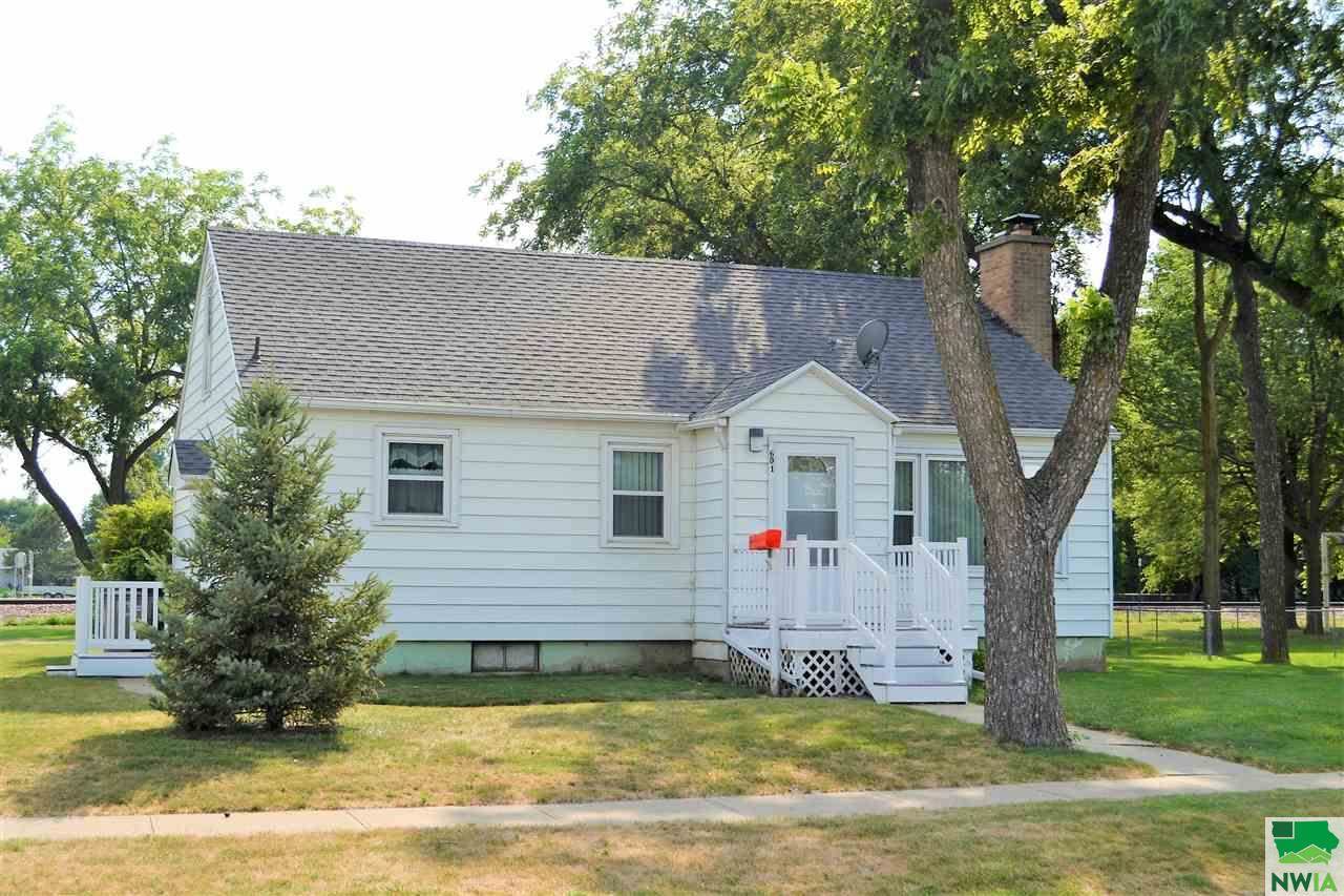 601 Main, Jefferson, SD 57038