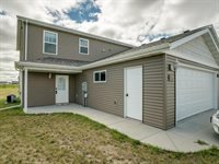 2955 McCurry Wy, Lincoln, ND 58504