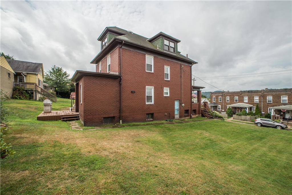 1704 Beaver Road, Ambridge, PA 15003