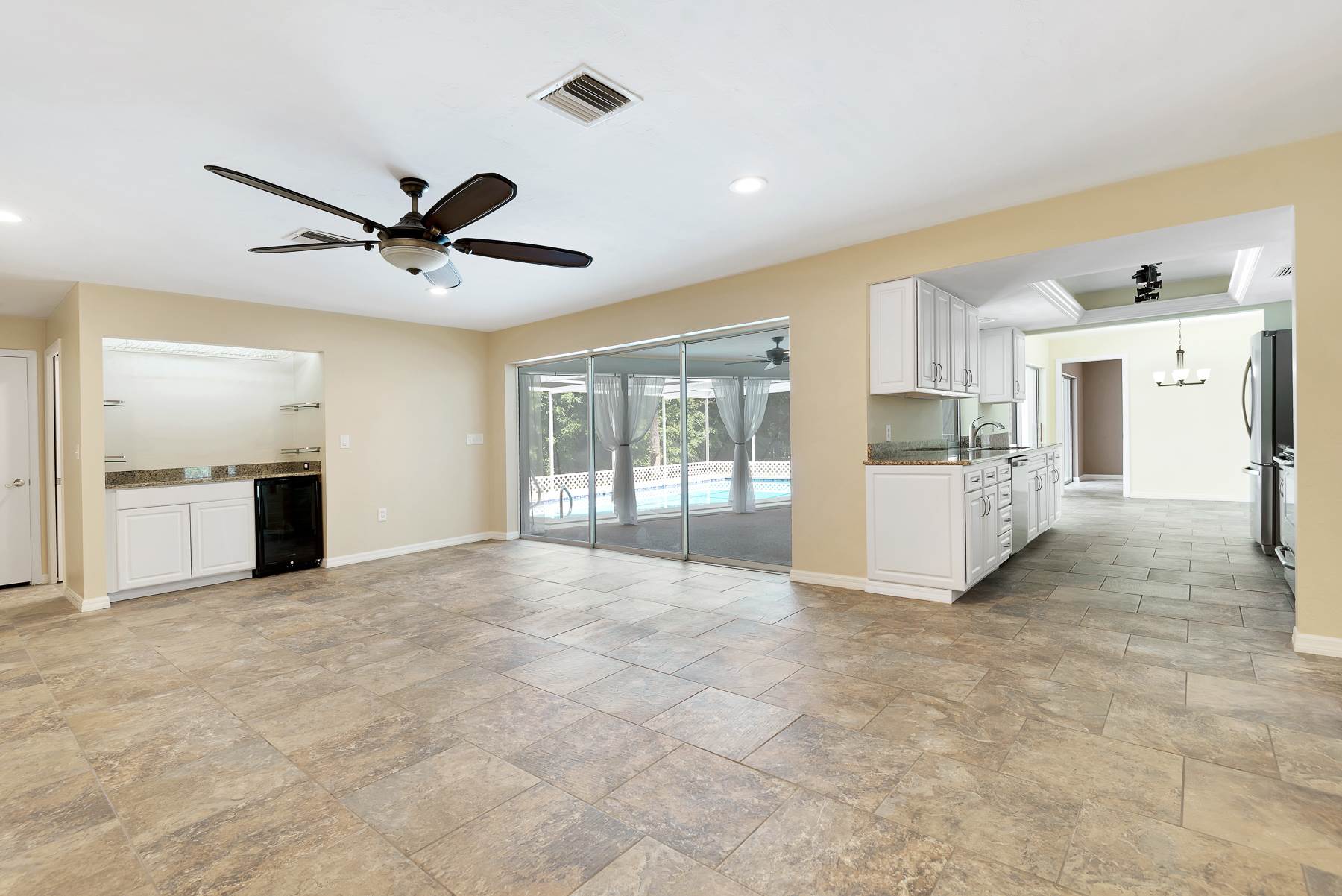 15000 Bonaire Cir, Fort Myers, FL 33908