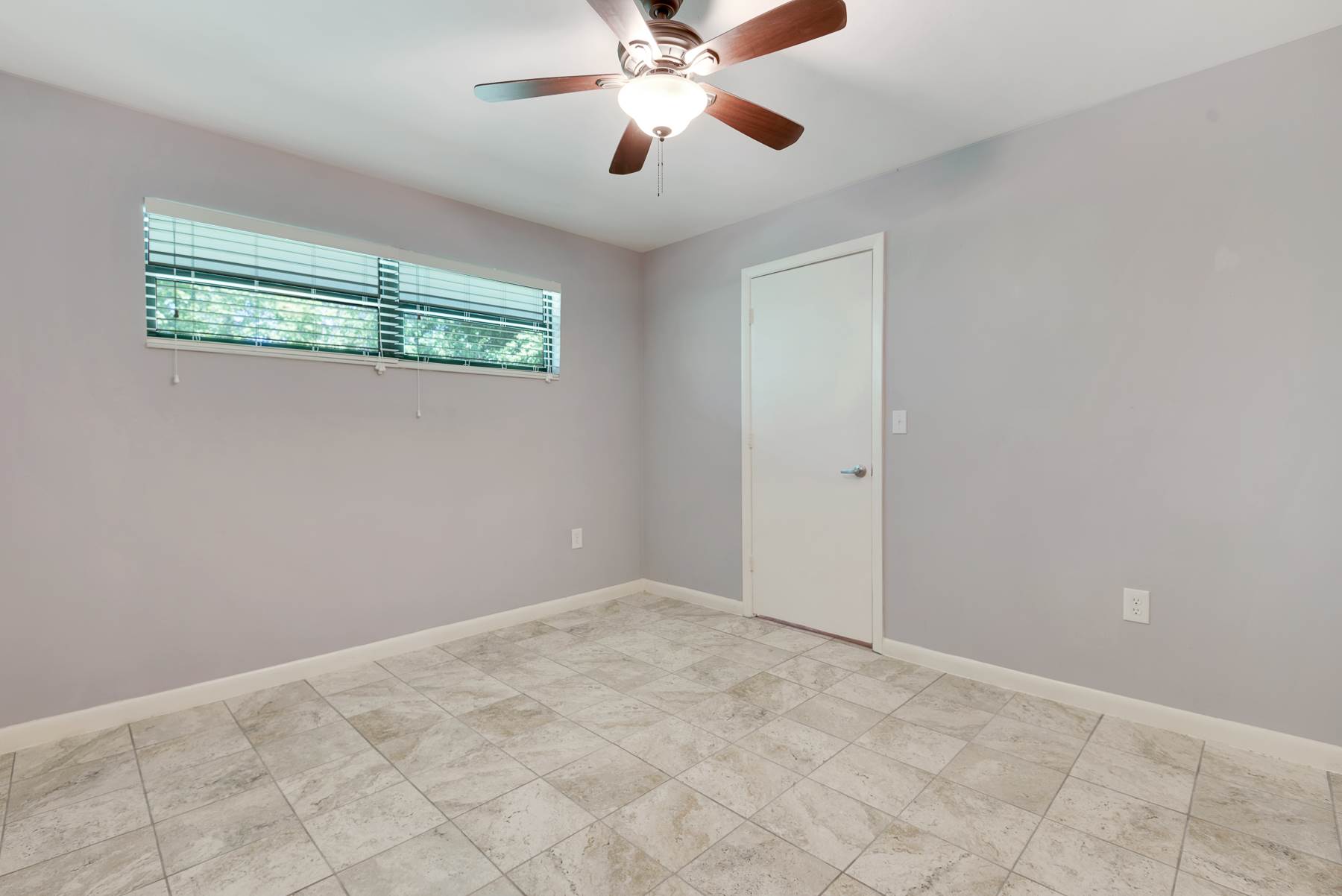 15000 Bonaire Cir, Fort Myers, FL 33908