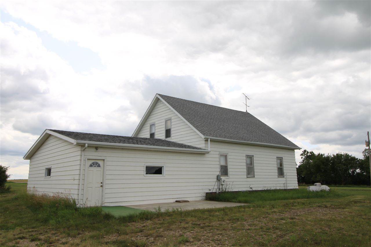 7130 NW 34th St NW, Parshall, ND 58770