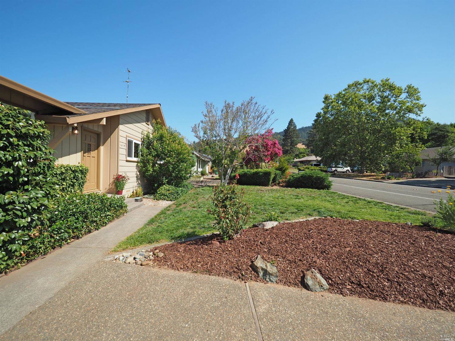 1419 Saint Francis Road, Santa Rosa, CA 95409