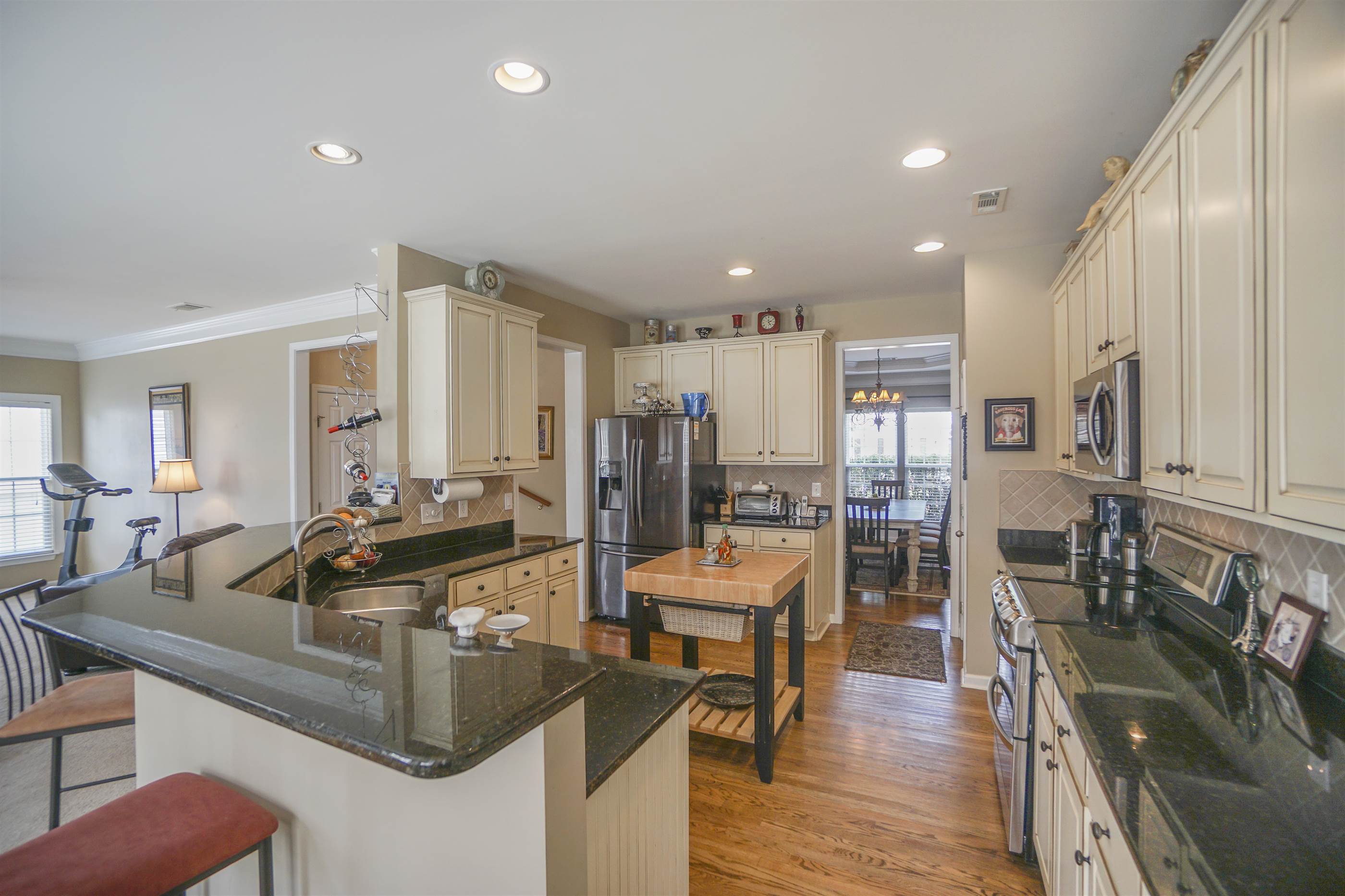 6610 Olmsford Drive, Huntersville, NC 28078