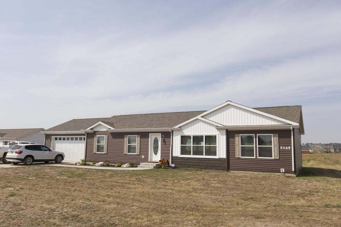 5465 Laurice Ave, Williston, ND 58801