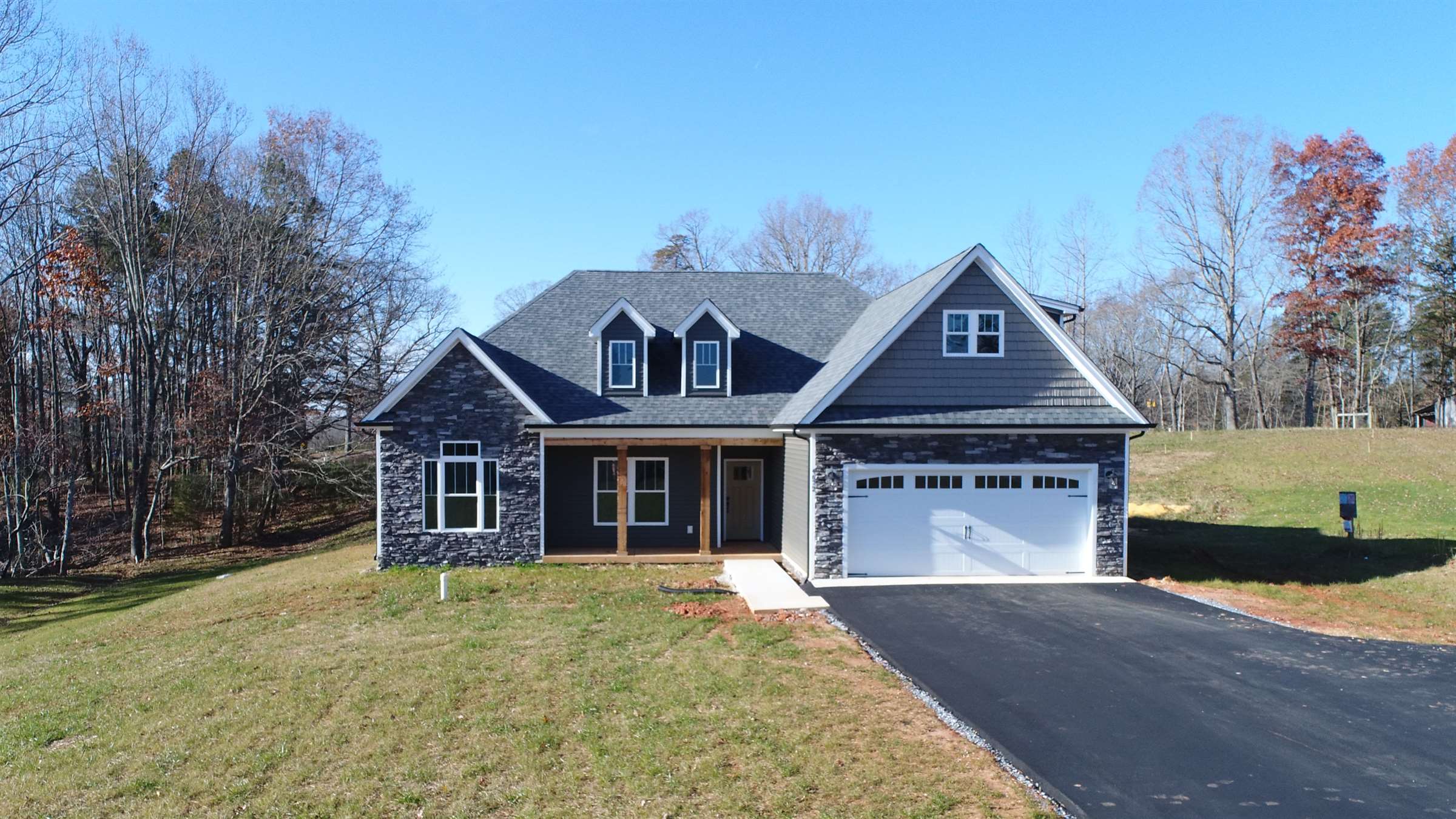 4672 Goode Rd., Goode, VA 24556