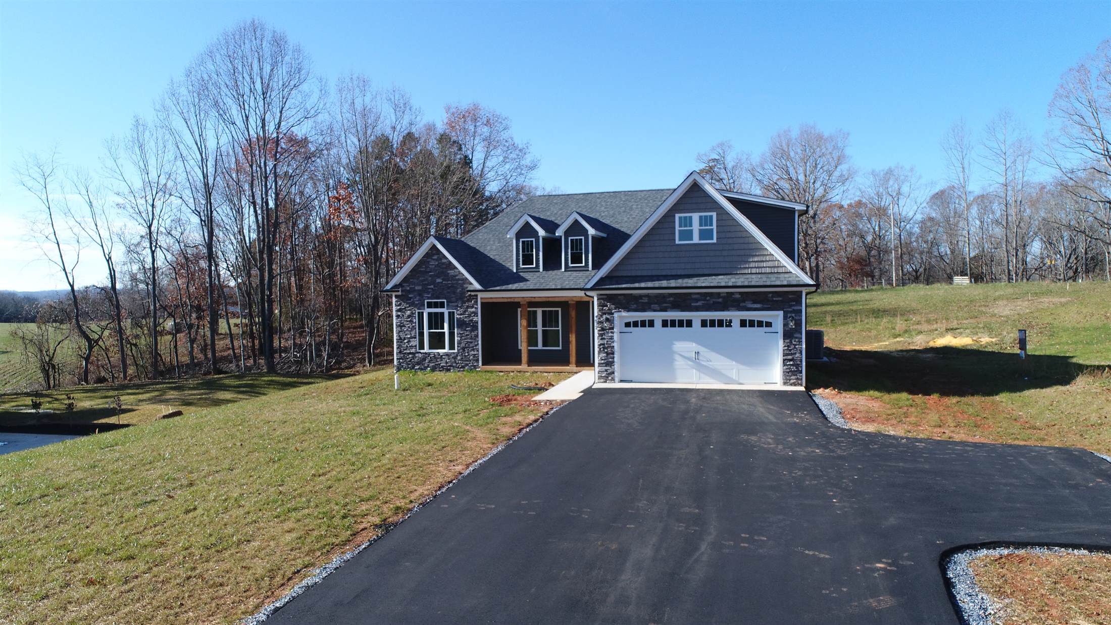 4672 Goode Rd., Goode, VA 24556