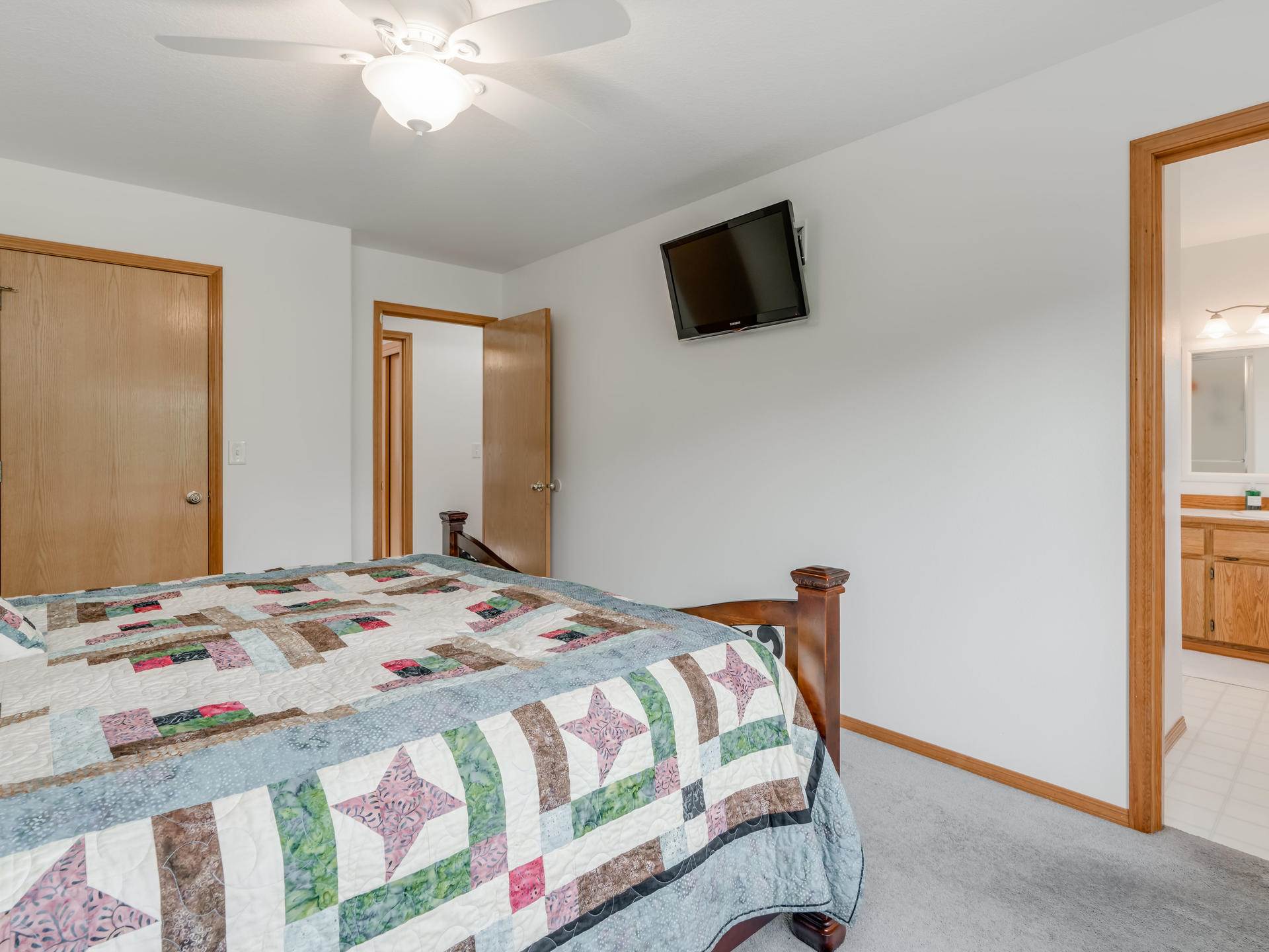 2744 S Cherry St, Cornelius, OR 97113