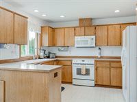 2744 S Cherry St, Cornelius, OR 97113