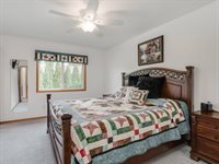 2744 S Cherry St, Cornelius, OR 97113