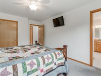 2744 S Cherry St, Cornelius, OR 97113