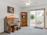 2744 S Cherry St, Cornelius, OR 97113