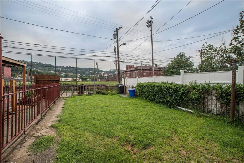 3606 Mintwood St, Lawrenceville, PA 15201