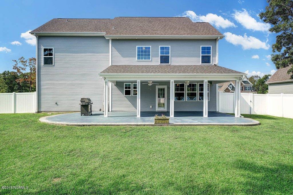 231 East Conolly Court, Hampstead, NC 28443