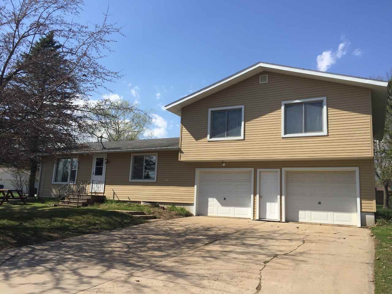 402 N 1st Avenue, Edgar, WI 54426