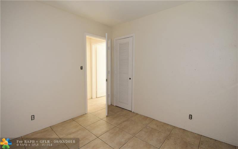 1990 NW 32nd St, Oakland Park, FL 33309