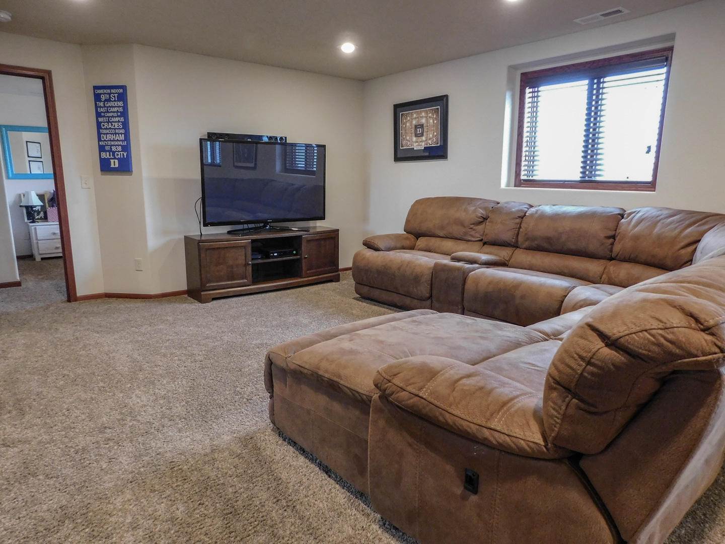 8819 Harvest Hills Drive, Bismarck, ND 58503